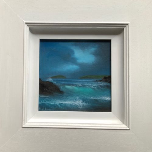 FIRST LIGHT LOOE ISLAND 